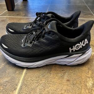 Hoka Clifton 8